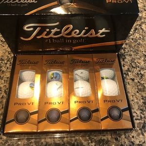 Titleist Pro V1 golf balls.